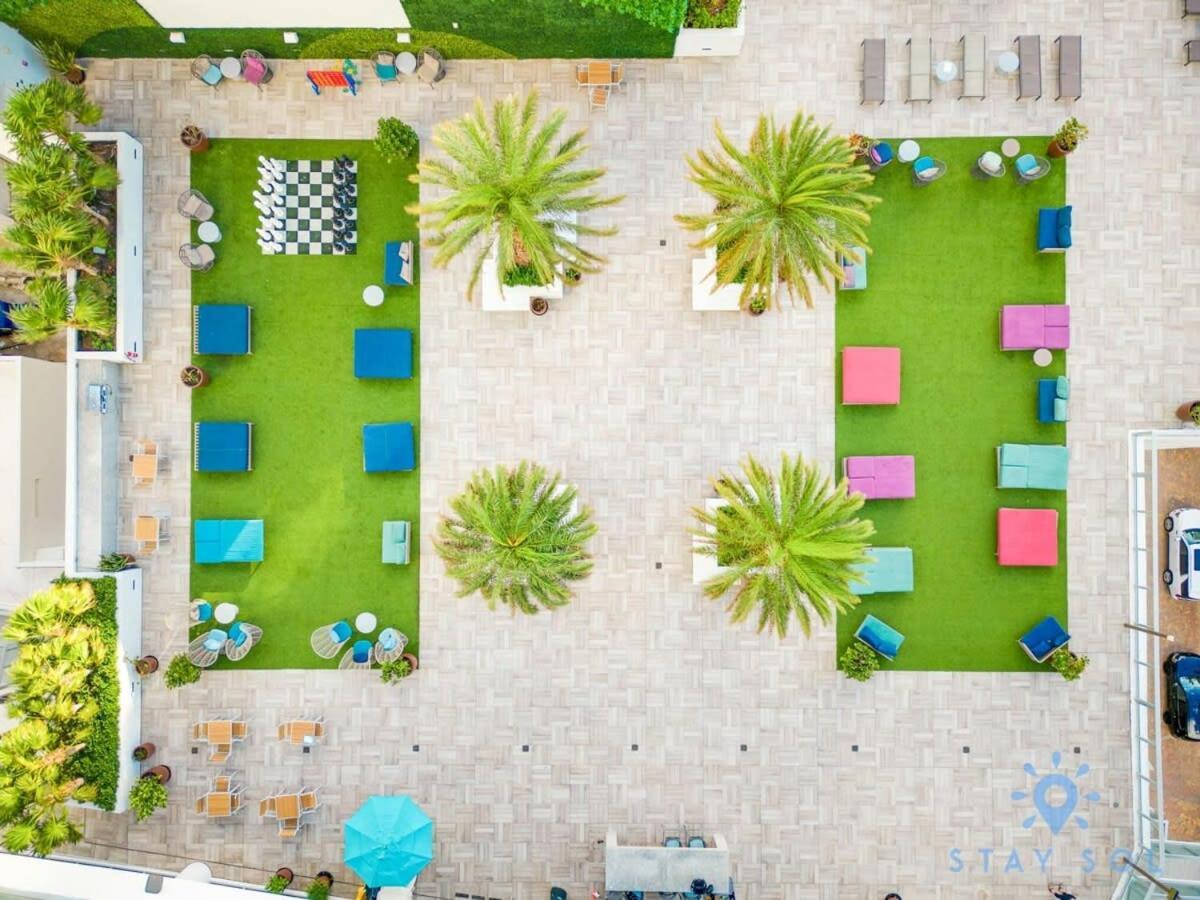 Luxury Amenities, Infinity Pool, Gym, Hot Tub Appartement Hollywood Buitenkant foto