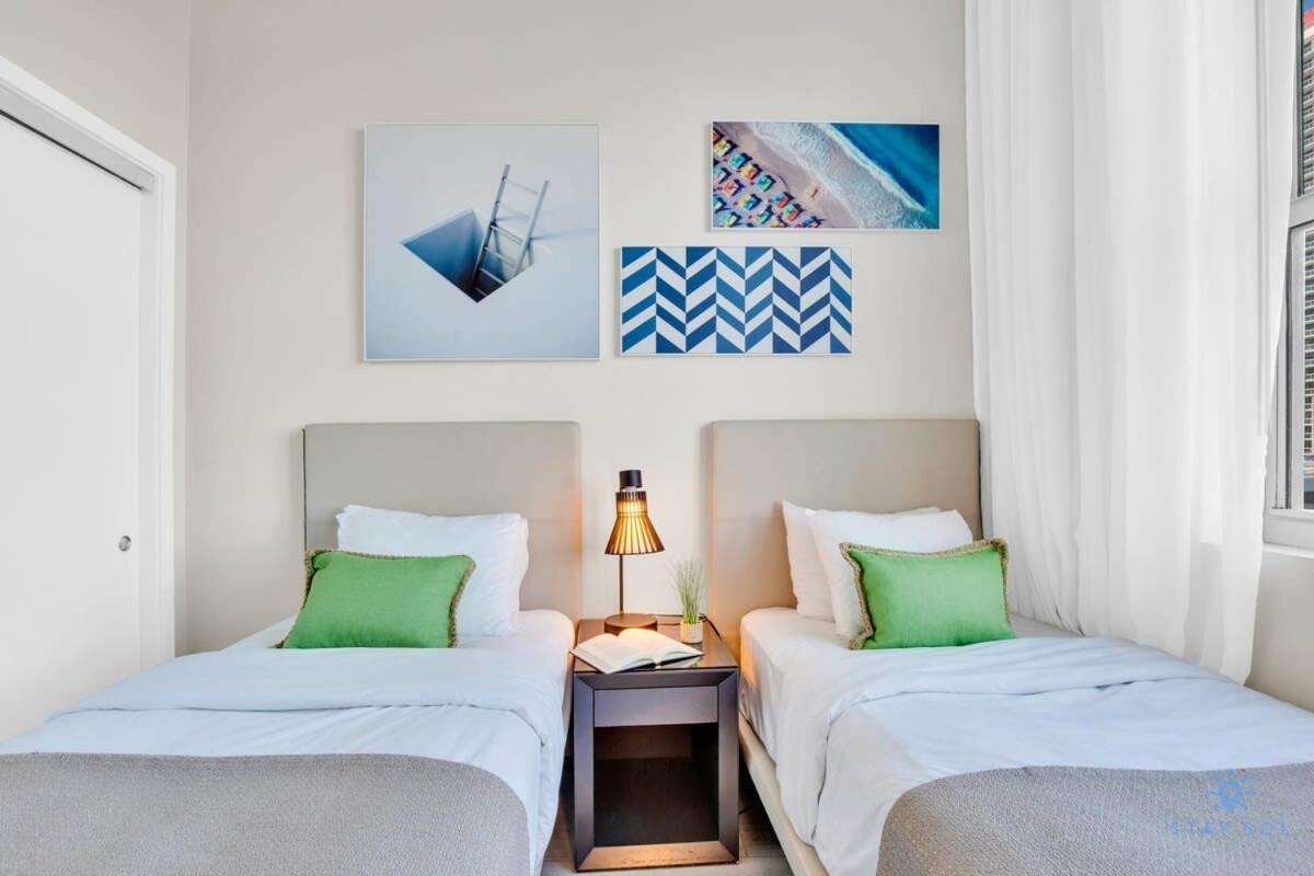 Luxury Amenities, Infinity Pool, Gym, Hot Tub Appartement Hollywood Buitenkant foto